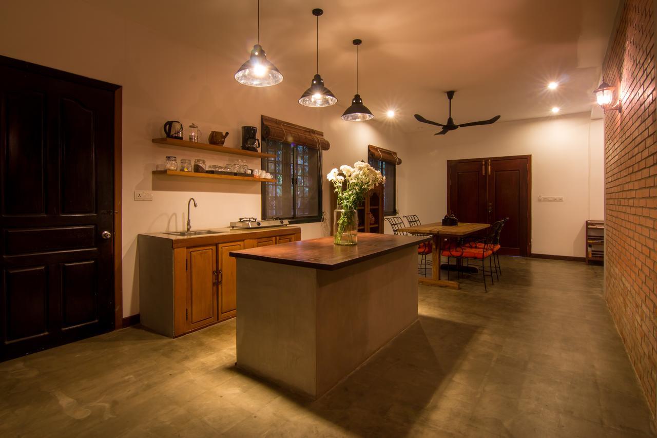 The Orientation Lodge Сиемрип Экстерьер фото